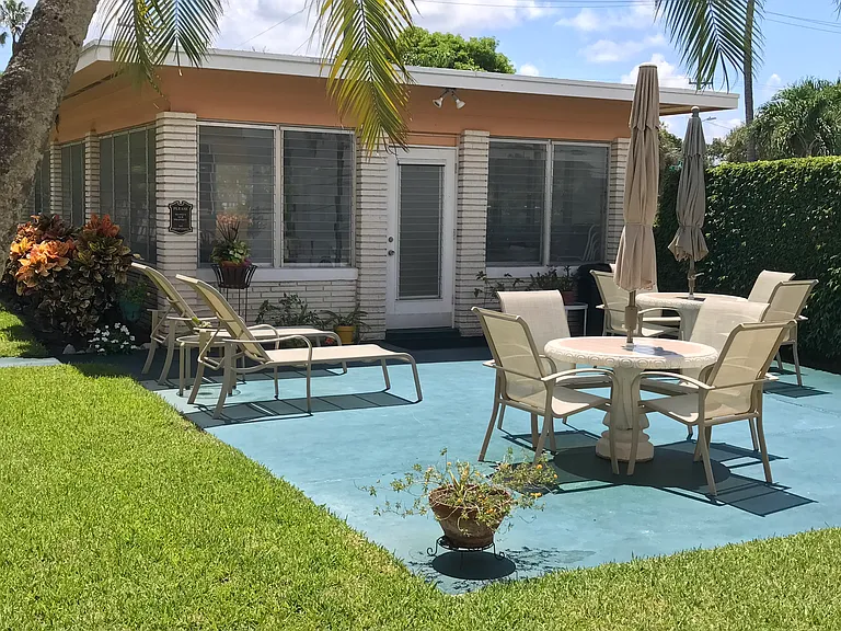 Retro clubhouse is free to use along with tables, barbeque and sun lounges.