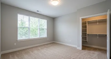 1 bed, 1.0 bath, 670 sqft, $980 — Photo 3