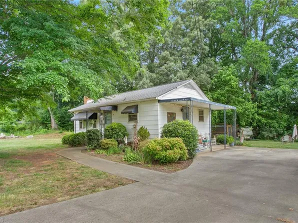 1310 Stone Street Ext, Mebane, NC 27302