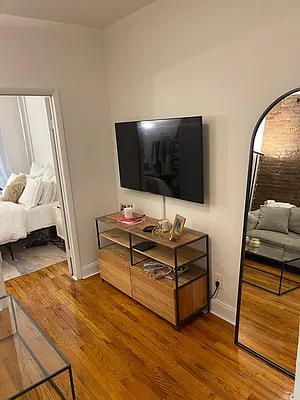Rented by Point NYC | media 3