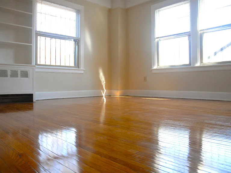 1130 Parkerapartment #103 — Photo 2