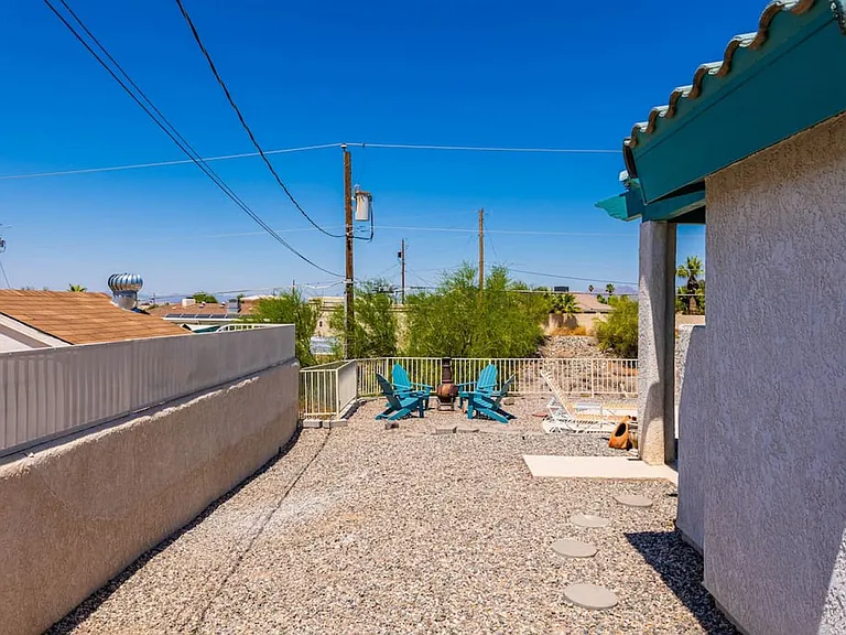 833 Paso Dr — Photo 32