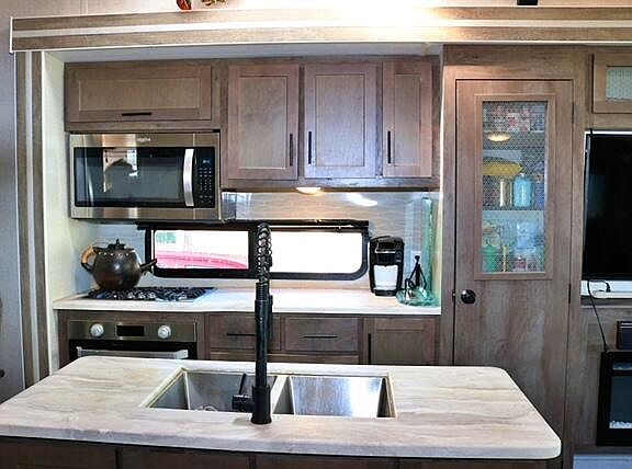 3rd image of 325 Calusa St #475