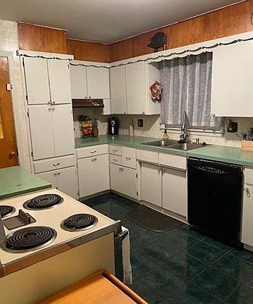 5th image of 2215 N 45th St