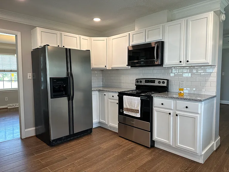 406 Kirkland Dr — Photo 9