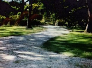 13 Cedar Ln, Remsenburg, NY 11960