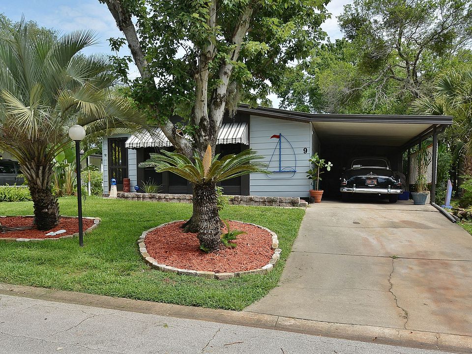 1st image of 9 Niagara Falls Cir