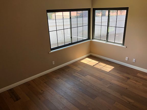 Large natural light Master