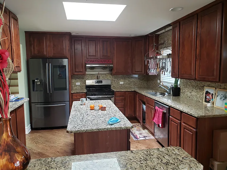 9403 Clancy Dr — Photo 4