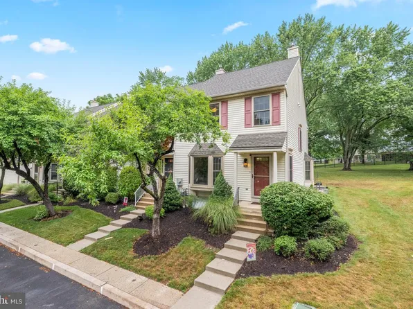 947 Dogwood Ct, Pottstown, PA 19464