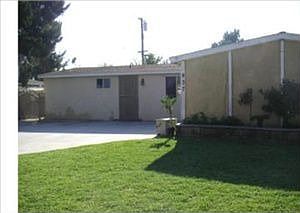 2nd image of 437 N Dahlia Ave