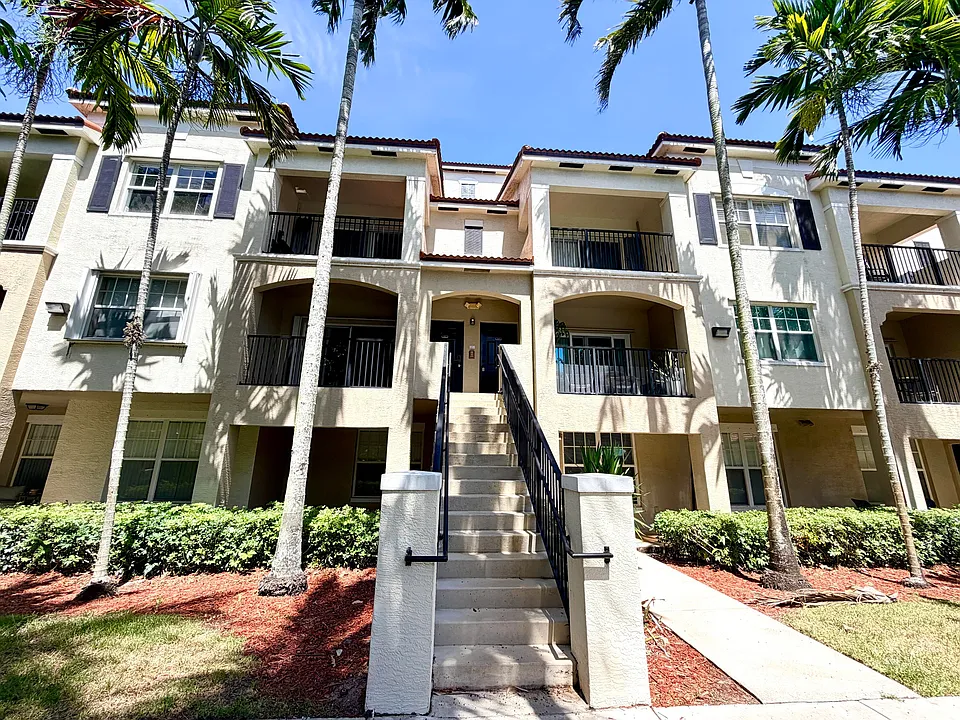 5840 W Sample Rd #303