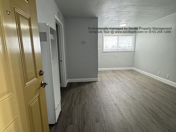 2nd image of 8656 Macarthur Blvd #1