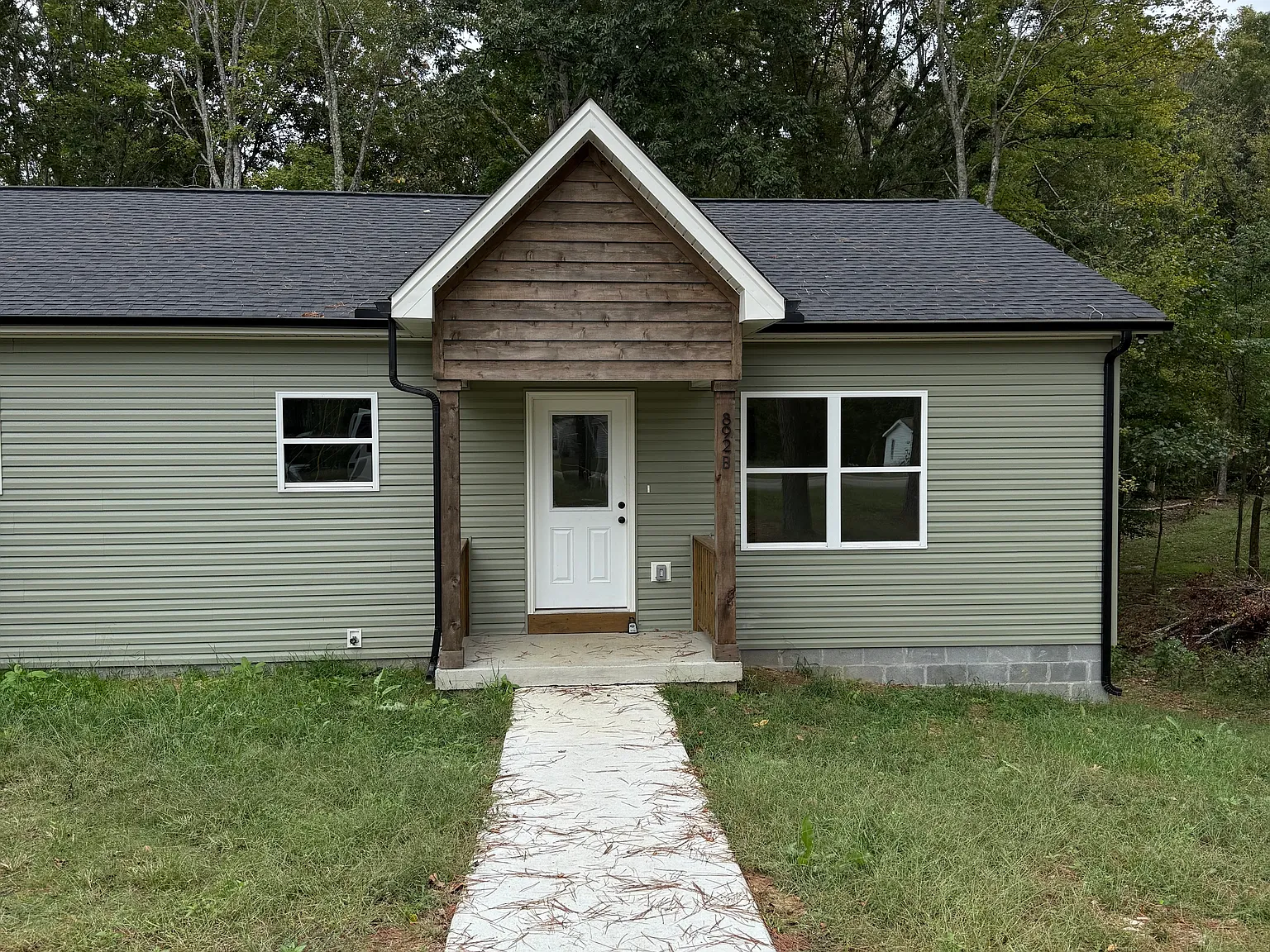 Two Bedroom One Bathroom Duplex Unit — Photo 1
