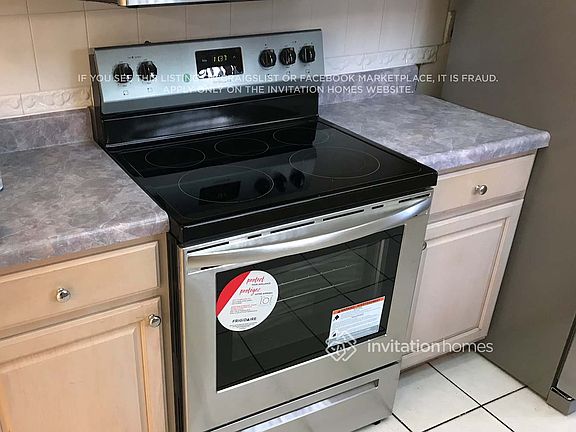 4th image of 2931 S Seacrest Blvd