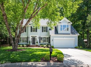 10441 Foxdale Ct, Charlotte, NC 28277