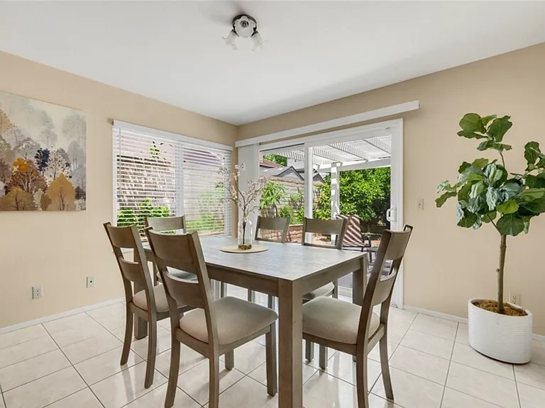 4068 Jeffrey Dr — Photo 8