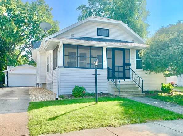 217 W Center St, Ottawa, IL 61350