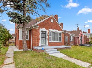 8825 Whitcomb St, Detroit, MI 48228