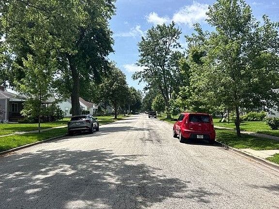 4th image of 526 S Yates Ave