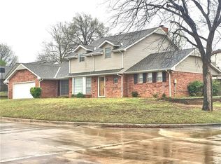 4 Chevy Chase, Shawnee, OK 74804