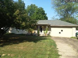 7295 Hopkins Rd, Mentor, OH 44060