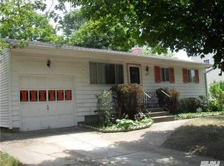 1683 Westwood Blvd, Bay Shore, NY 11706