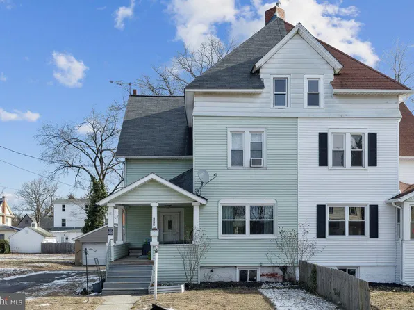 137 Maple Ter, Merchantville, NJ 08109