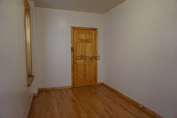 Rented by Citi Nest Group LLC | media 30