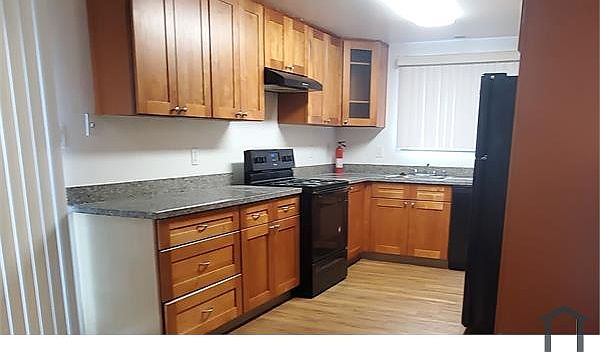 1st image of 3825 Barker Dr #1