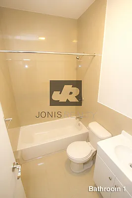 Rented by Jonis Realty | media 26
