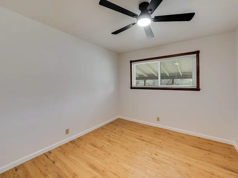 1019 Mount Aukum Ct — Photo 23