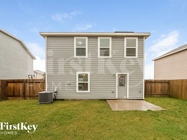 8015 Distant Harbor Rd — Photo 15