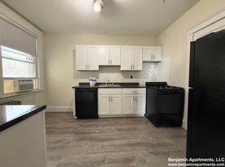1634 Commonwealth Ave #32, Brighton, MA 02135