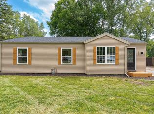 5067 Dove Rd, Kimball, MI 48074