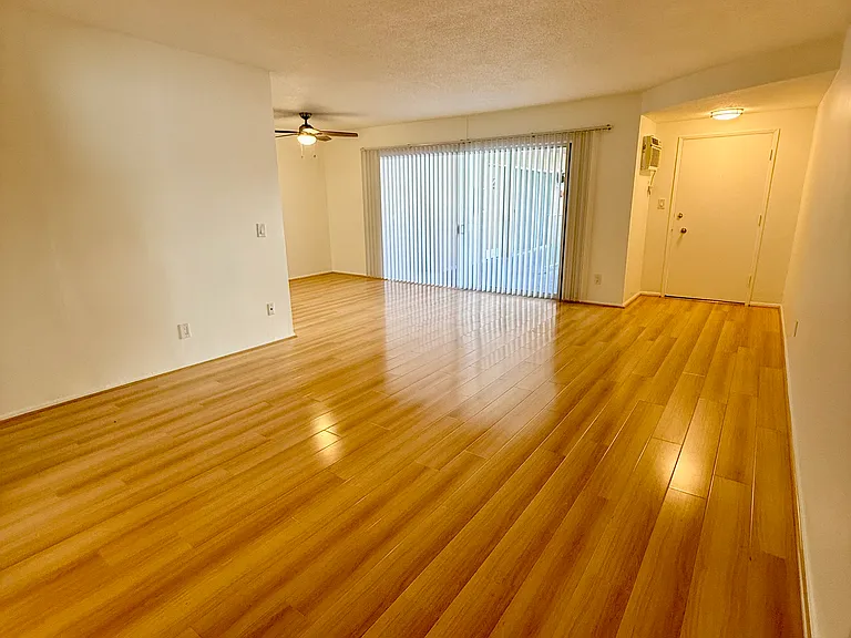 1138 Hacienda Place — Photo 32