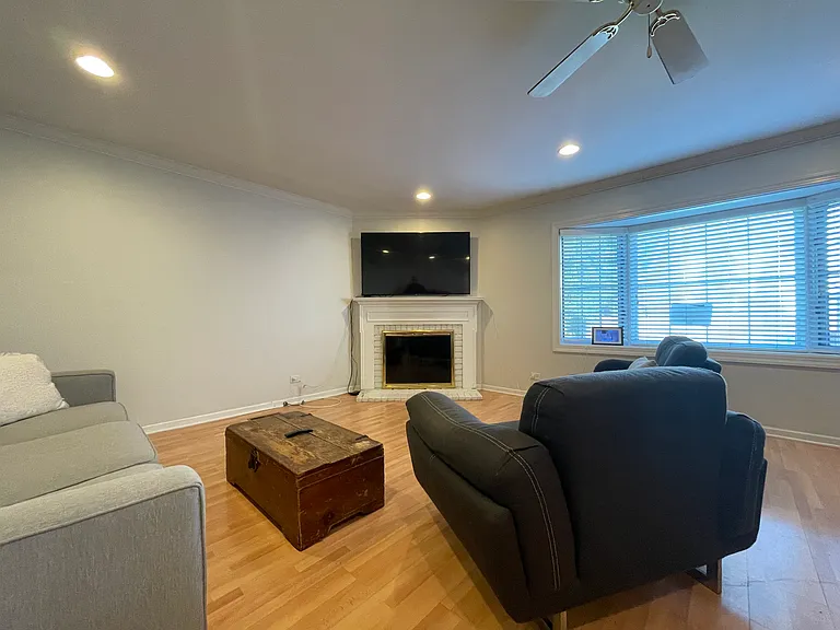 Iroquois Dr — Photo 11