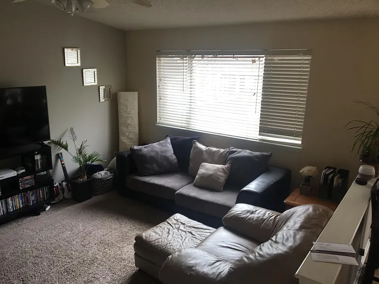 5734 W 118th Pl — Photo 7