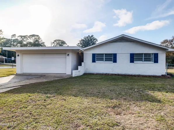 2470 Carter Rd, Biloxi, MS 39531