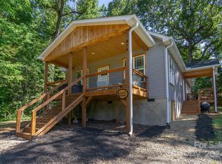 414 Ridge St, Candler, NC 28715