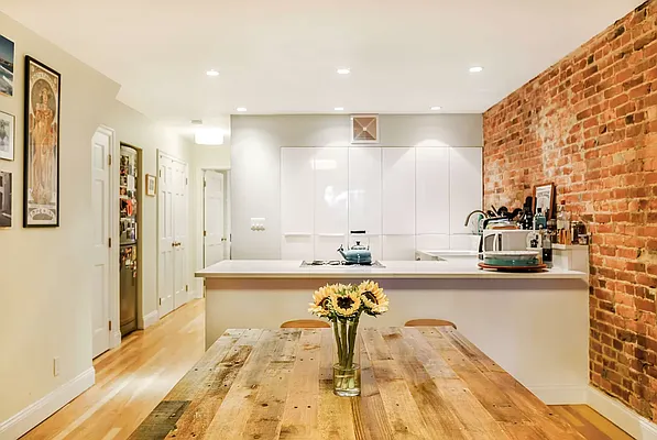 Rented by Compass | media 8