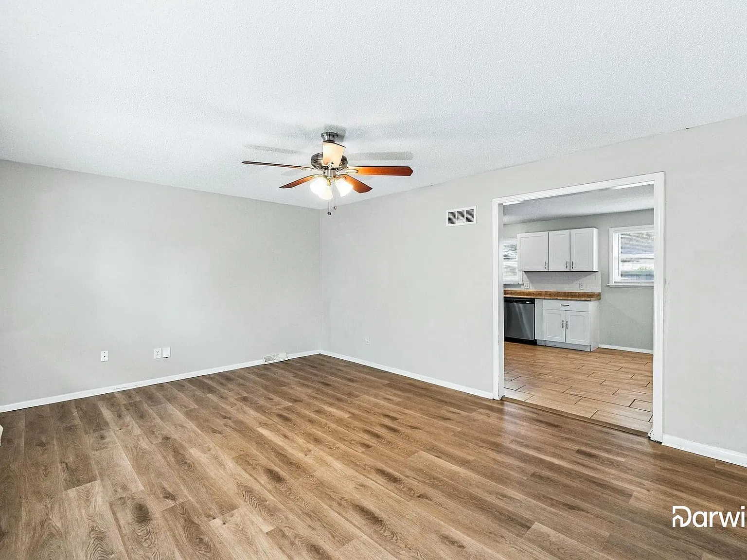 3 bed, 1.5 bath, 1544 sqft, $1,710 — Photo 4