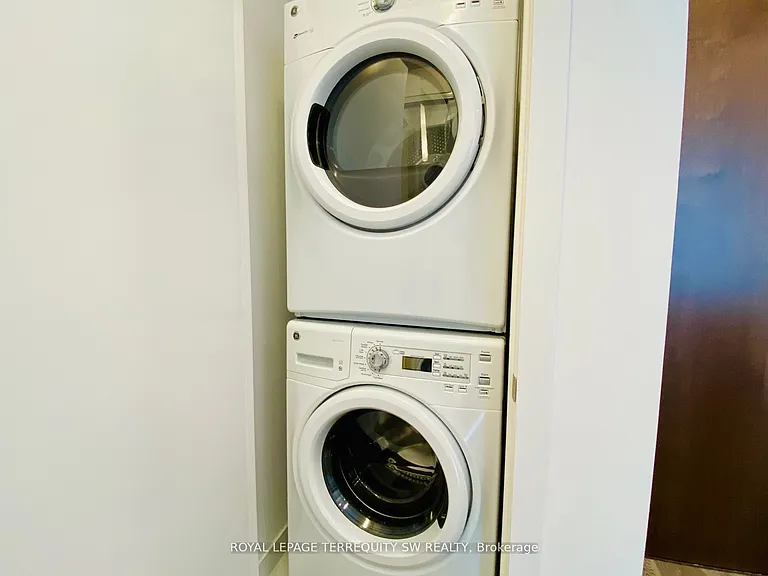 38 Iannuzzi St #LPH09 — Photo 9