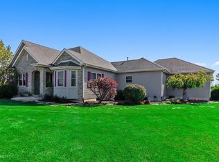 273 Fieldstone Dr, Hebron, IN 46341