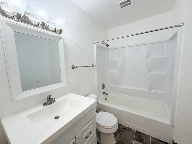 335 15th Ave #2 — Photo 7