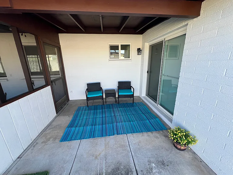 1814 W Kerry Ln — Photo 38