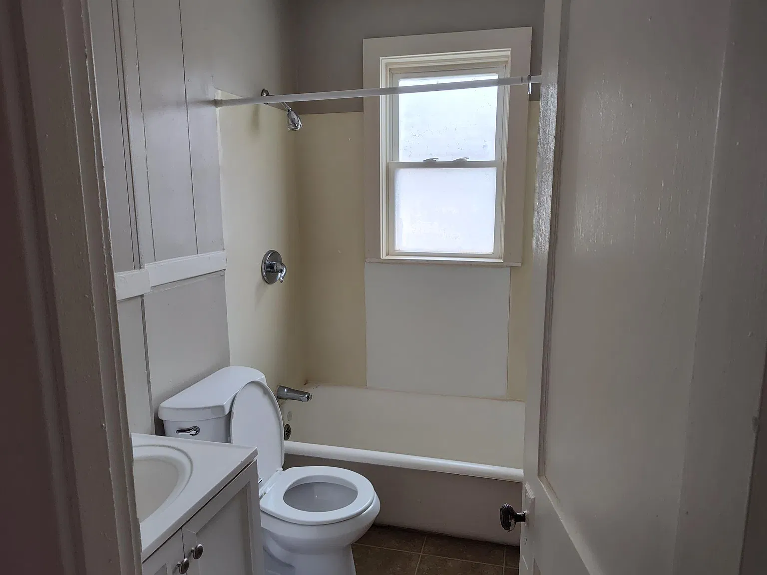 491 Maple St — Photo 2