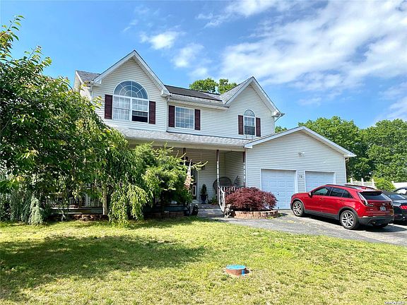 3rd image of 72 Elm Ct