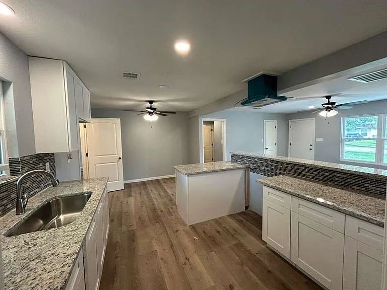 3017 Nita St — Photo 15