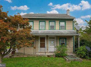136 N Pine Grove St, Fredericksburg, PA 17026